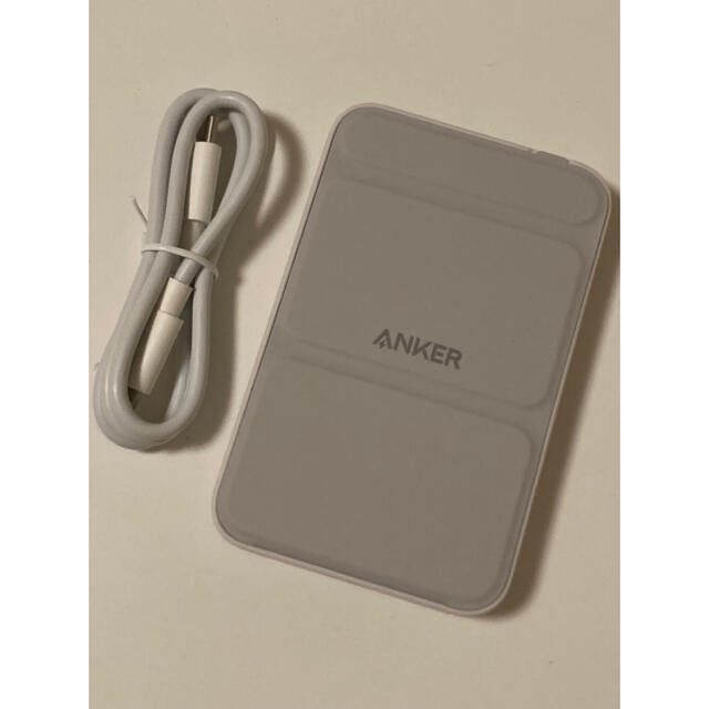 【新品】Anker マグネット式ワイヤレス充電対応モバイルバッテリー スマホ/家電/カメラのスマートフォン/携帯電話(バッテリー/充電器)の商品写真