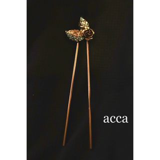 アッカ(acca)の★美品★ acca ヘアアクセサリー　薔薇　ビジューヘアピン(ヘアピン)