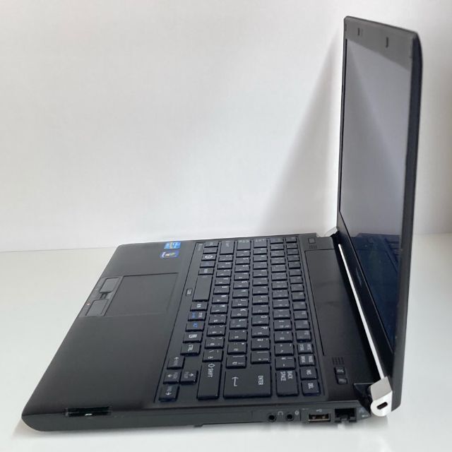 東芝 - ○新品SSD○東芝 dynabook R731/C i3 4GB コンパクトの通販 by ...