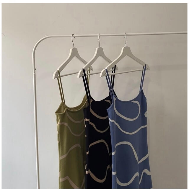 uneuneワンピース Wave pattern knit one piece