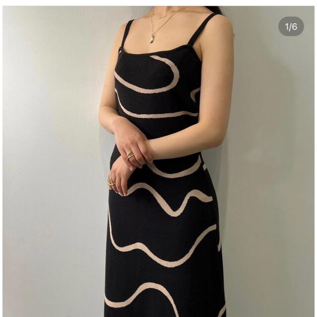 uneuneワンピース Wave pattern knit one piece