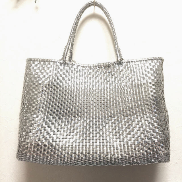 美品☆アンテプリマ イントレッチオ 横長 ラージ シルバー ワイヤーバッグ-