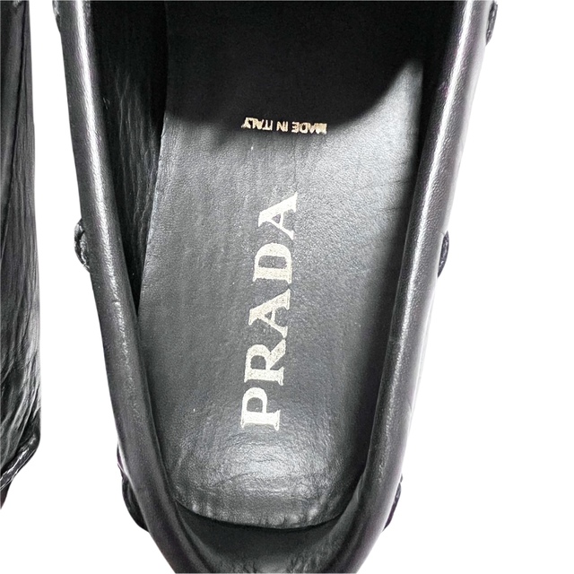 PRADA(プラダ)の希少★PRADA プラダ イタリア製 名作 ヴァンプローファー ブラック メンズの靴/シューズ(ドレス/ビジネス)の商品写真