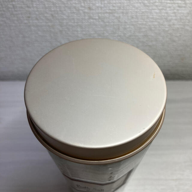 SABON(サボン)のSABON バスソルト　ローズ　350g コスメ/美容のボディケア(入浴剤/バスソルト)の商品写真