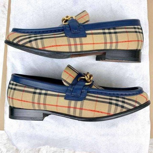 ホースビッ BURBERRY - バーバリー キャンバス ローファー チェーン