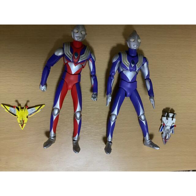 バンダイ　ウルトラアクト　ウルトラマンティガセット