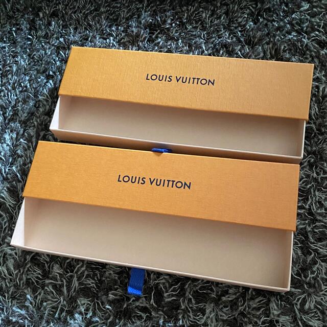 LOUIS VUITTON(ルイヴィトン)のLouis Vuitton 時計ベルト 空箱 2セット レディースのバッグ(ショップ袋)の商品写真