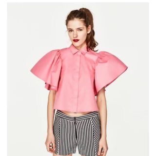 ザラ(ZARA)のZARA ピンクシャツ(シャツ/ブラウス(半袖/袖なし))