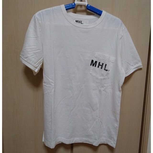 URBAN RESEARCH(アーバンリサーチ)のMHL.×URBAN RESEARCH別注ロゴプリントＴシャツ☆白☆Ｌ メンズのトップス(Tシャツ/カットソー(半袖/袖なし))の商品写真