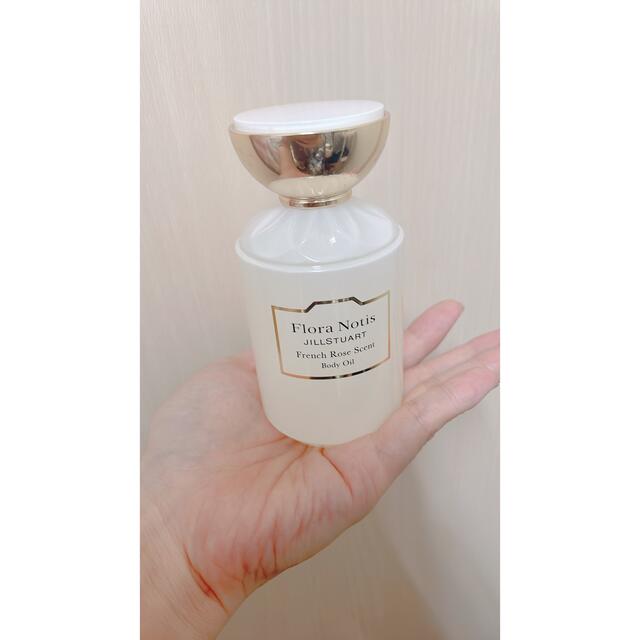 JILLSTUART(ジルスチュアート)のフローラノーティス　ジルスチュアート　フレンチローズ　ボディオイル　100ml コスメ/美容のボディケア(ボディオイル)の商品写真