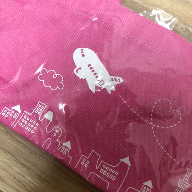 ANA(全日本空輸)(エーエヌエー(ゼンニッポンクウユ))のANA ランチバッグ　トートバッグ　（ピンク） メンズのバッグ(トートバッグ)の商品写真