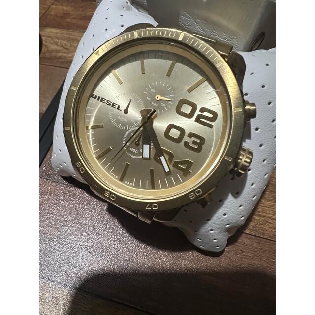 DIESEL(ディーゼル)のDIESEL ディーゼル　腕時計　ゴールド　金　時計 メンズの時計(腕時計(アナログ))の商品写真