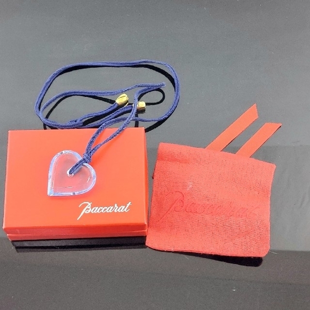 Baccarat(バカラ)のBaccarat/バカラ ネックレス ブルー系 ハートクリスタル 箱袋付き レディースのアクセサリー(ネックレス)の商品写真