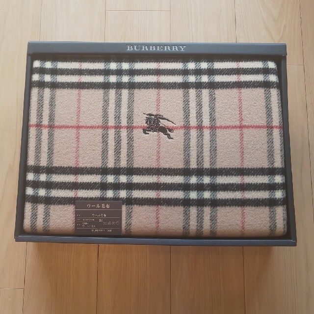 BURBERRY(バーバリー)の専用★  BURBERRY 毛布 インテリア/住まい/日用品の寝具(毛布)の商品写真