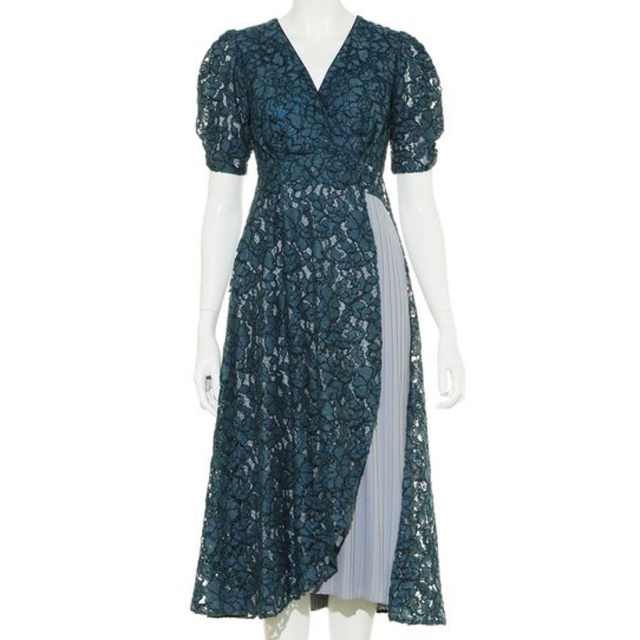 Lily Brown(リリーブラウン)のリリーブラウン　ワンピース レディースのフォーマル/ドレス(ロングドレス)の商品写真