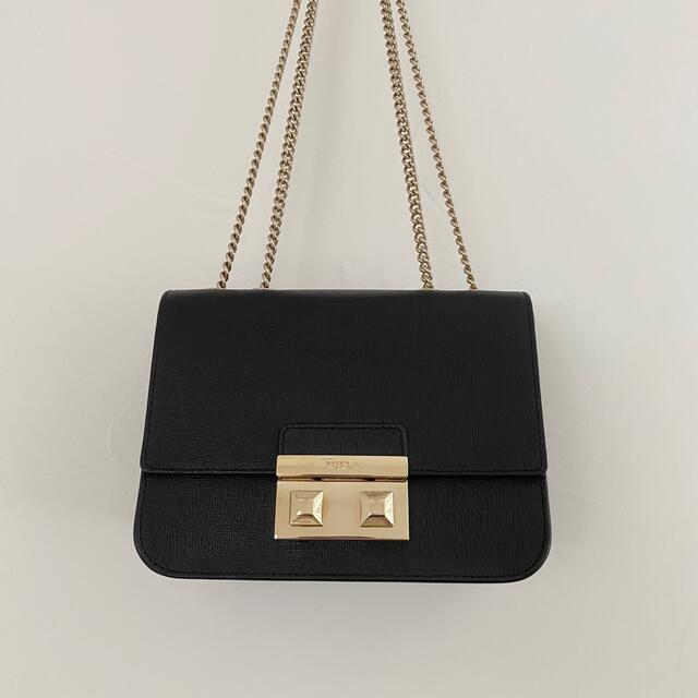 Furla(フルラ)の美品　フルラ チェーンバッグ　メトロポリス ブラック レディースのバッグ(ショルダーバッグ)の商品写真