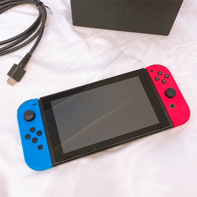 Nintendo Switch 未使用 本体 + ハードケース