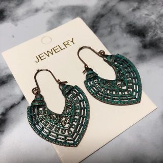 マライカ ピアスの通販 200点以上 | MALAIKAのレディースを買うならラクマ
