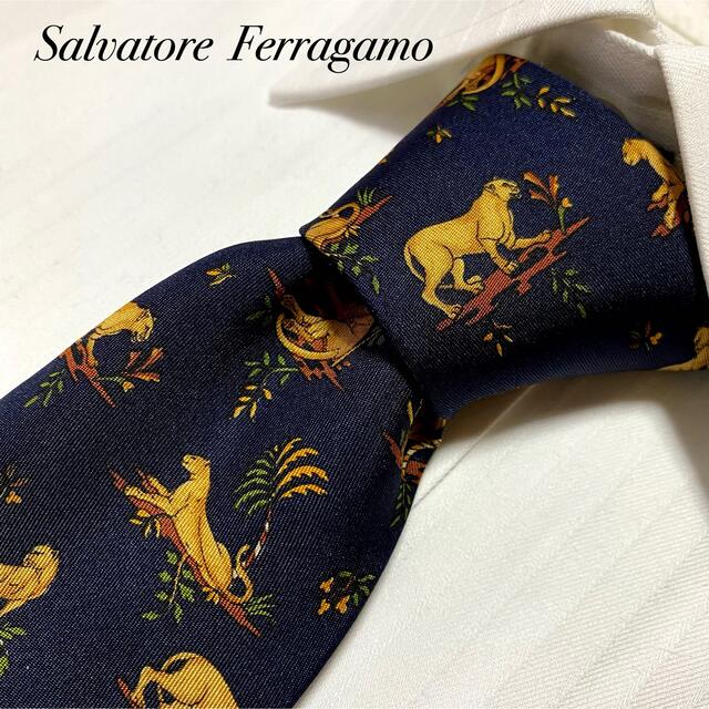 Salvatore Ferragamo(サルヴァトーレフェラガモ)のフェラガモ Salvatore Ferragamo ネイビー シルク ネクタイ メンズのファッション小物(ネクタイ)の商品写真