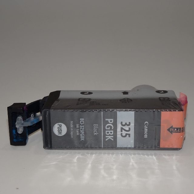 Canon(キヤノン)のCanon 純正インクカートリッジ BCI-325PGBK ブラック スマホ/家電/カメラのPC/タブレット(PC周辺機器)の商品写真