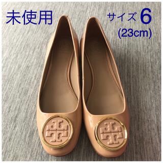 トリーバーチ(Tory Burch)の＊新品未使用＊TORY BURCH パンプス　サイズ6M(約23cm)(ハイヒール/パンプス)