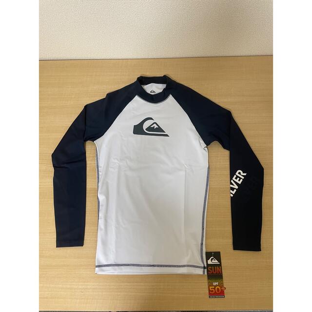 QUIKSILVER(クイックシルバー)の新品　クイックシルバー 長袖ラッシュガード ALLTIME NV USサイズXL スポーツ/アウトドアのスポーツ/アウトドア その他(サーフィン)の商品写真