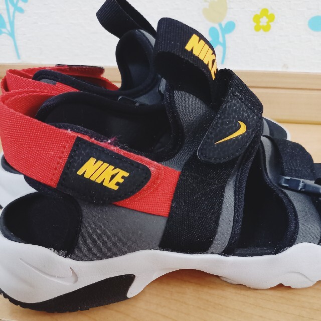 NIKE(ナイキ)のナイキ  NIKE 24cm キャニオン サンダル メンズの靴/シューズ(サンダル)の商品写真