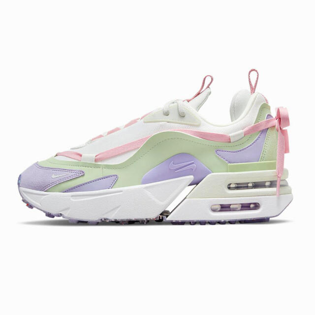 NIKE(ナイキ)の新品　NIKE AIR MAX FURYOSA エアマックスフュリオサ パープル レディースの靴/シューズ(スニーカー)の商品写真