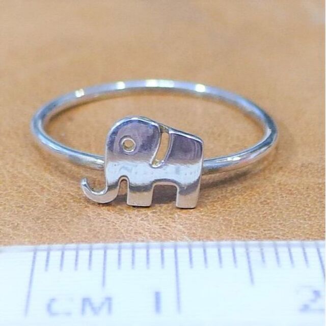 SR2189　指輪シルバー925刻リング 18.5号 ゾウ　象　ぞうさん レディースのアクセサリー(リング(指輪))の商品写真