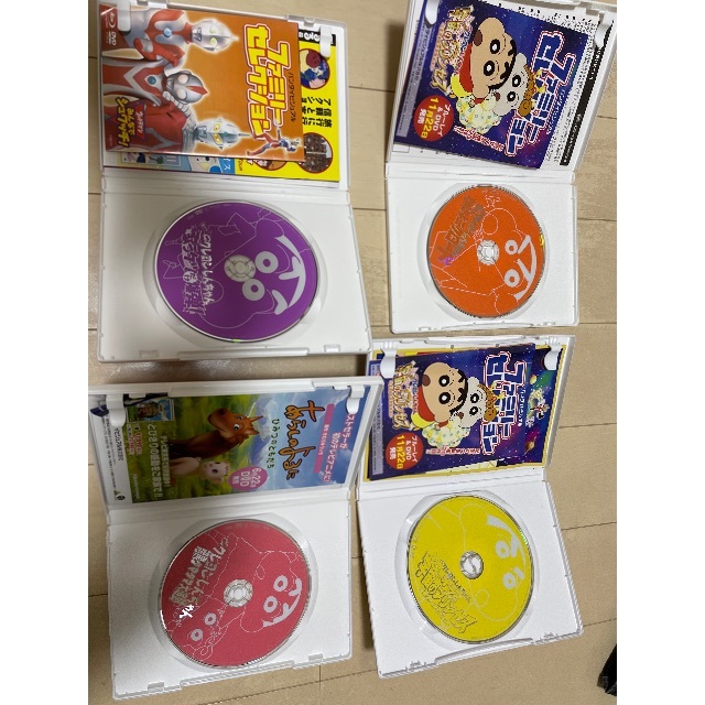 映画クレヨンしんちゃんDVDシリーズの通販 by たご's shop|ラクマ