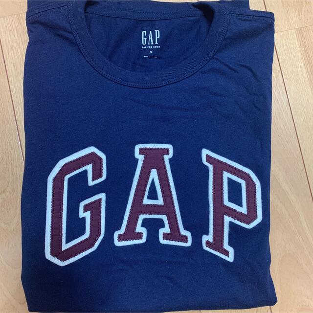 GAP(ギャップ)のGAP 新品未使用　メンズサイズS Tシャツ　ロゴ メンズのトップス(Tシャツ/カットソー(半袖/袖なし))の商品写真