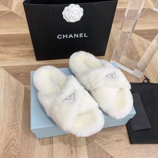 プラダ スリッパの通販 41点 | PRADAを買うならラクマ