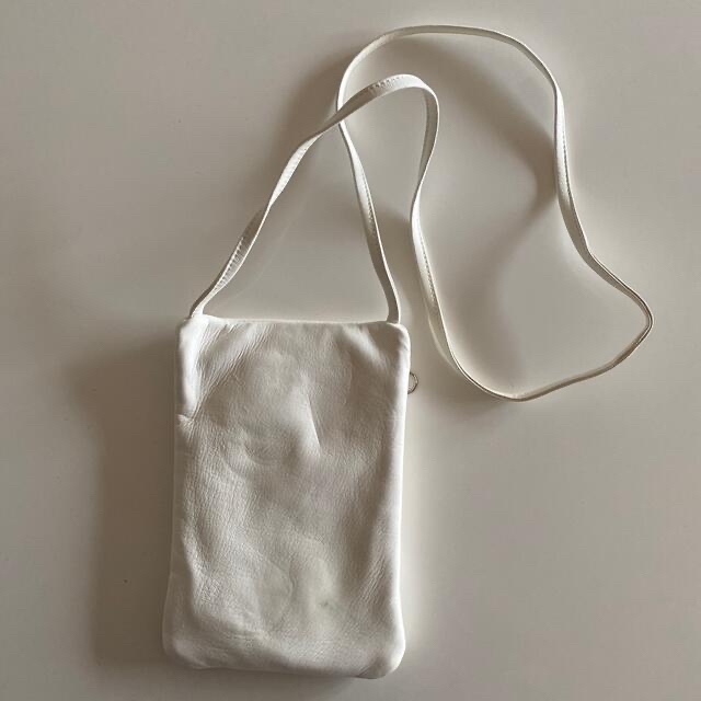 Aeta(アエタ) DA07 FLAT POUCH B WHITE レディースのバッグ(ショルダーバッグ)の商品写真