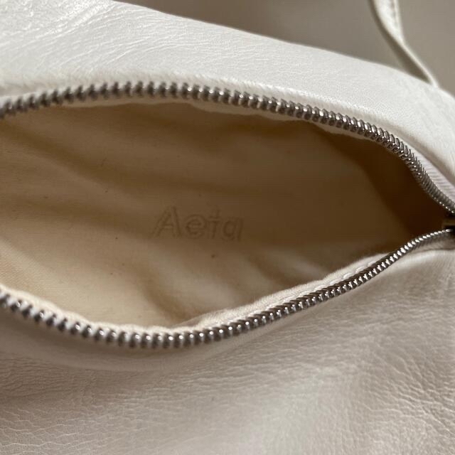 Aeta(アエタ) DA07 FLAT POUCH B WHITE レディースのバッグ(ショルダーバッグ)の商品写真