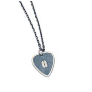 ボウダンショウネンダン(防弾少年団(BTS))のBTS SUGA GUITAR PICK NECKLACE ブラック 正規品(アイドルグッズ)