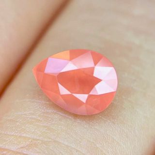 ナント日替割特価‼️価値ある一石⚜️北海道産ロードクロサイト0.85ct(その他)