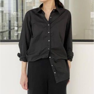 アパルトモンドゥーズィエムクラス(L'Appartement DEUXIEME CLASSE)の❣️未使用L'Appartement CTN LAWN SHIRTS  ブラック(シャツ/ブラウス(長袖/七分))