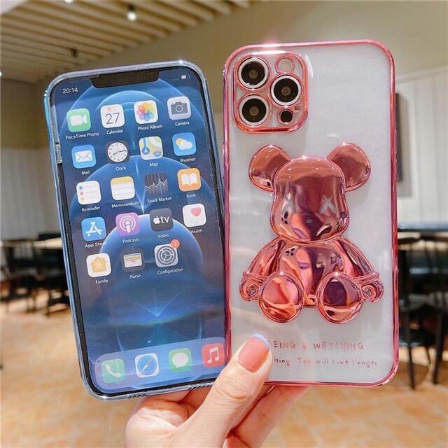 iPhone(アイフォーン)のカウズ熊　iPhone11ケース　ピンク　可愛い　おしゃれ　ペアルック スマホ/家電/カメラのスマホアクセサリー(iPhoneケース)の商品写真