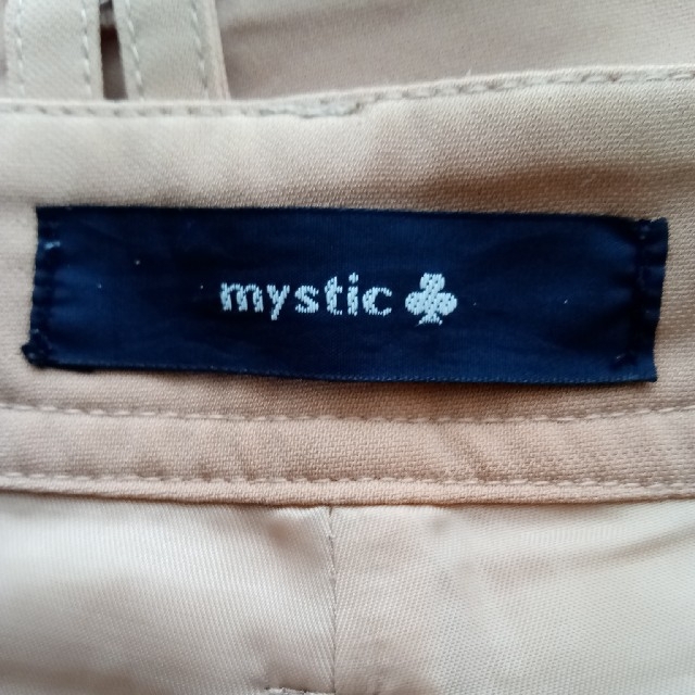 mystic(ミスティック)のmystic　ショートパンツ　ブラウン　サイズ1 レディースのパンツ(ショートパンツ)の商品写真