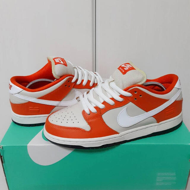 NIKE(ナイキ)のNIKE SB DUNK LOW "ORANGE BOX" 26.5cm メンズの靴/シューズ(スニーカー)の商品写真