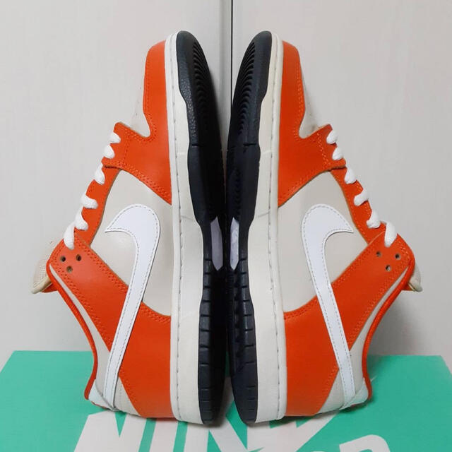 NIKE(ナイキ)のNIKE SB DUNK LOW "ORANGE BOX" 26.5cm メンズの靴/シューズ(スニーカー)の商品写真