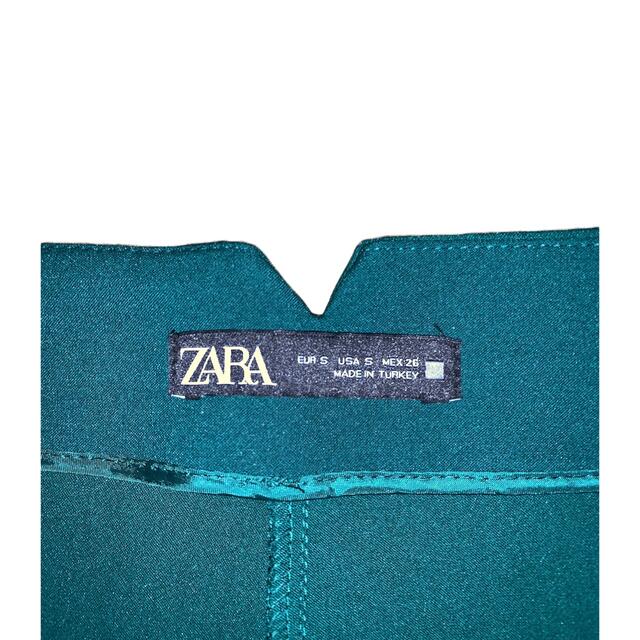 ZARA(ザラ)の⭐︎ZARA ⭐︎マーク２点以上で20%OFF レディースのパンツ(カジュアルパンツ)の商品写真