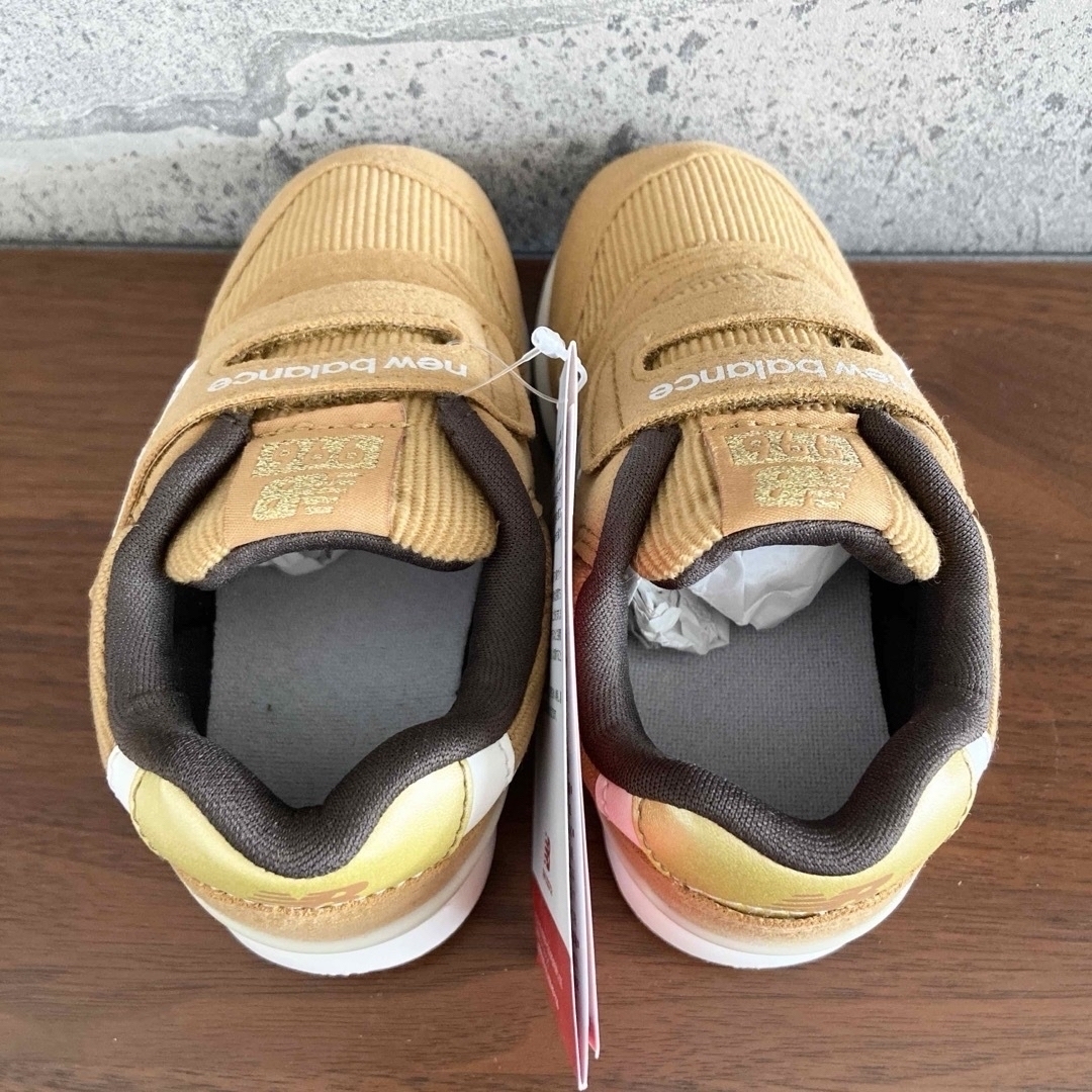 New Balance - 【新品】14センチ ハニー×コーデュロイ New Balance - 【新品】14センチ ハニー×コーデュロイ