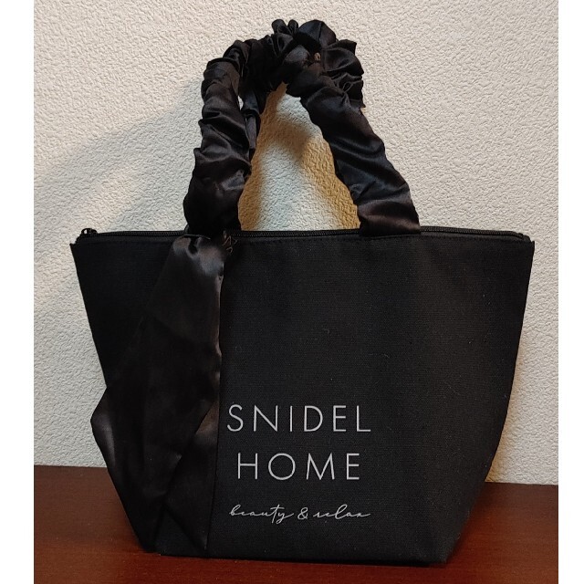 SNIDEL HOME(スナイデルホーム)のotona MUSE 付録 SNIDEL HOME スペシャルな保冷・保温トート レディースのバッグ(トートバッグ)の商品写真
