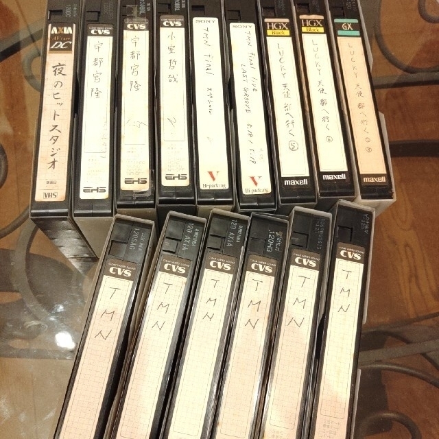 使用済み　VHSビデオテープ　15本　おまけ付き | フリマアプリ ラクマ