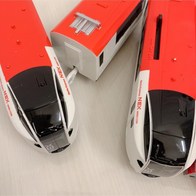 プラレール  成田エクスプレス　EH800 電気機関車　車両　セット　貨物列車 キッズ/ベビー/マタニティのおもちゃ(電車のおもちゃ/車)の商品写真