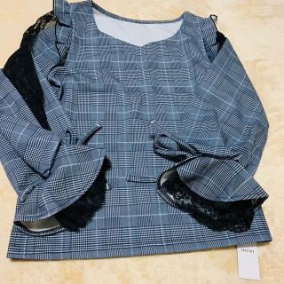 イング(INGNI)のレディース　服　トップス　イング　INGNI  新品未使用(カットソー(長袖/七分))