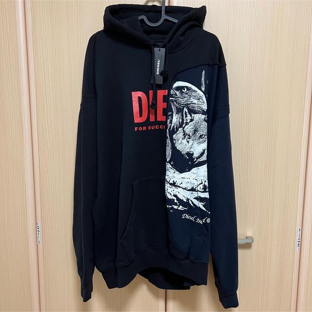 DIESEL　未使用　メンズパーカー