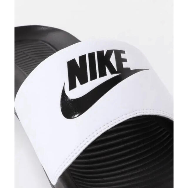 NIKE(ナイキ)の【新品】 ナイキ ビクトリー ワン スライド ミックス　白黒　28.0cm メンズの靴/シューズ(サンダル)の商品写真