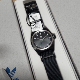 アディダス(adidas)の【新品未使用】adidas 腕時計 定価22000円(腕時計)